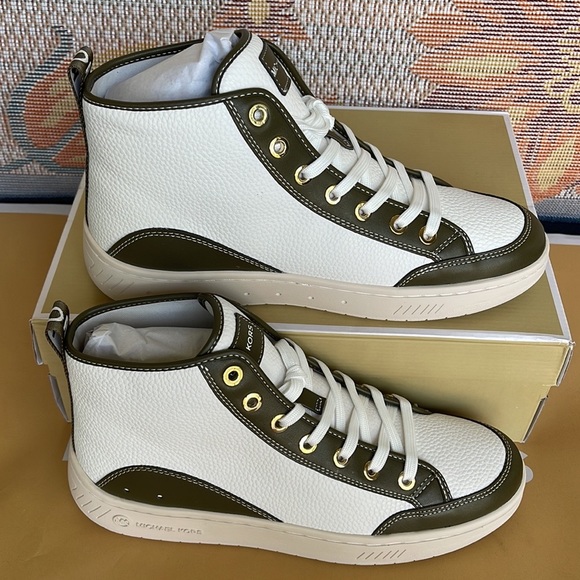 MICHAEL KORS SHEA MID HIGH TOP
FAUX LEATHER
49F3SHFESL
OLIVE
New - Picture 14 of 16